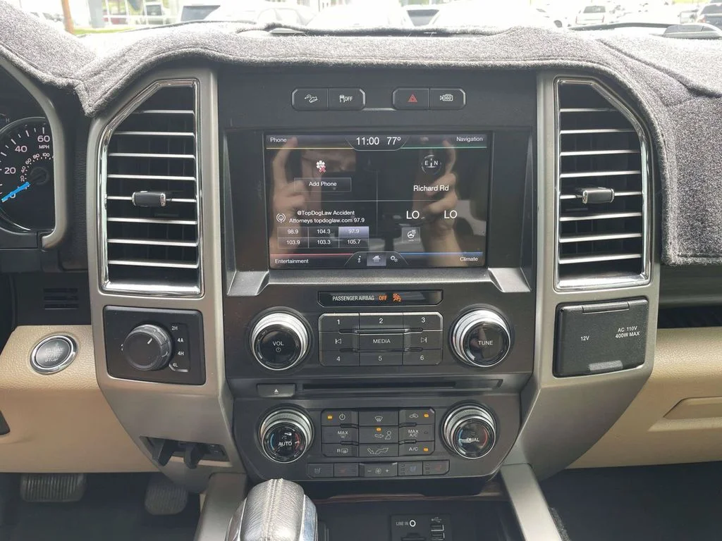 Used 2015 Black Ford Lariat image 21
