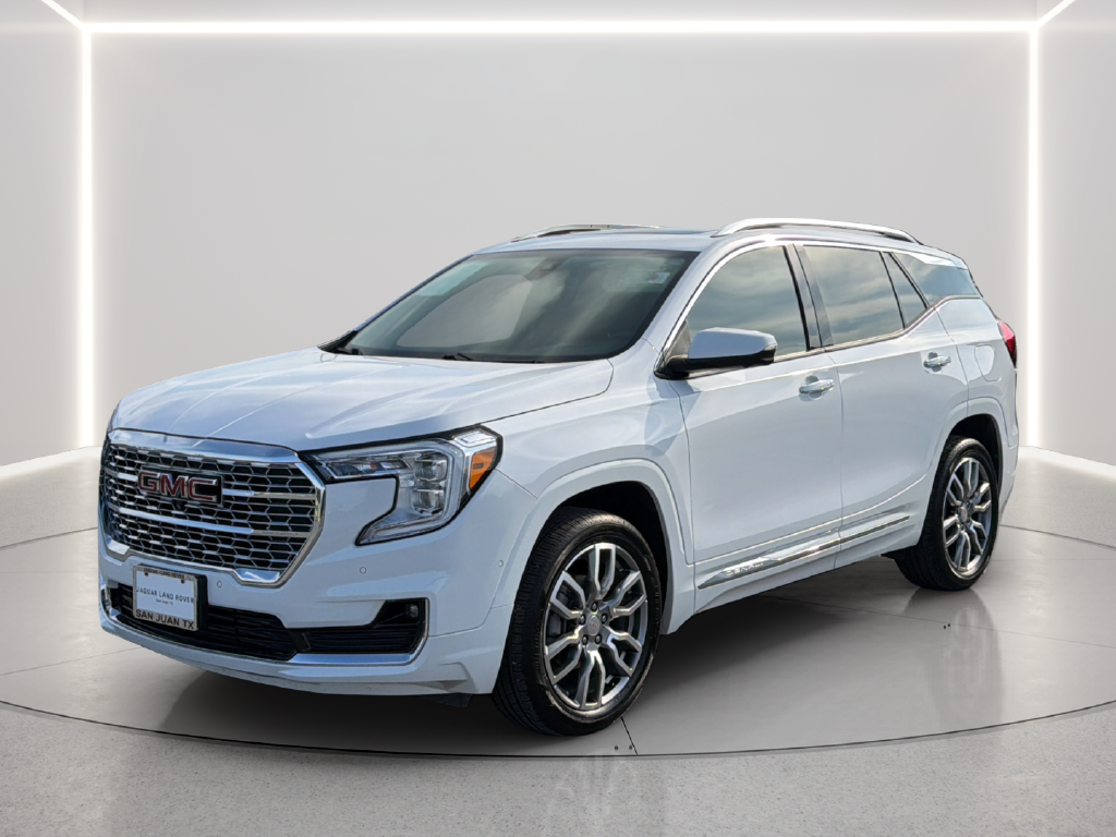 Used 2024 White GMC Denali image 9