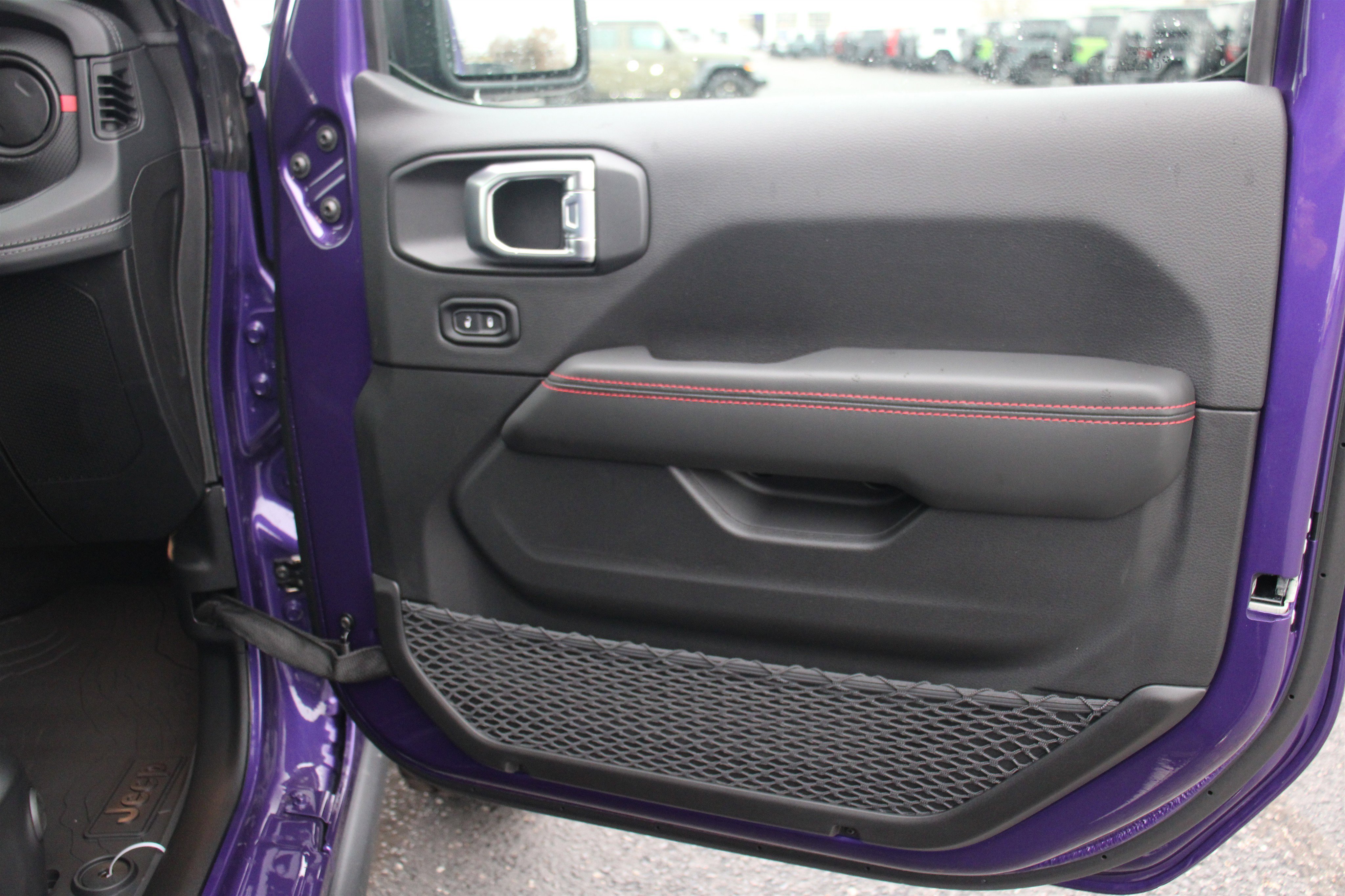 New 2026 Reign Jeep Rubicon image 28