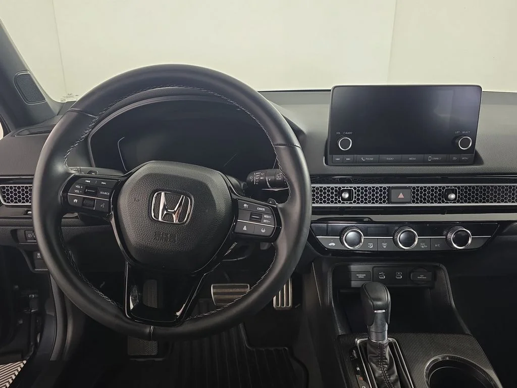 2025 Honda Civic Hatchback Sport - Photo 11