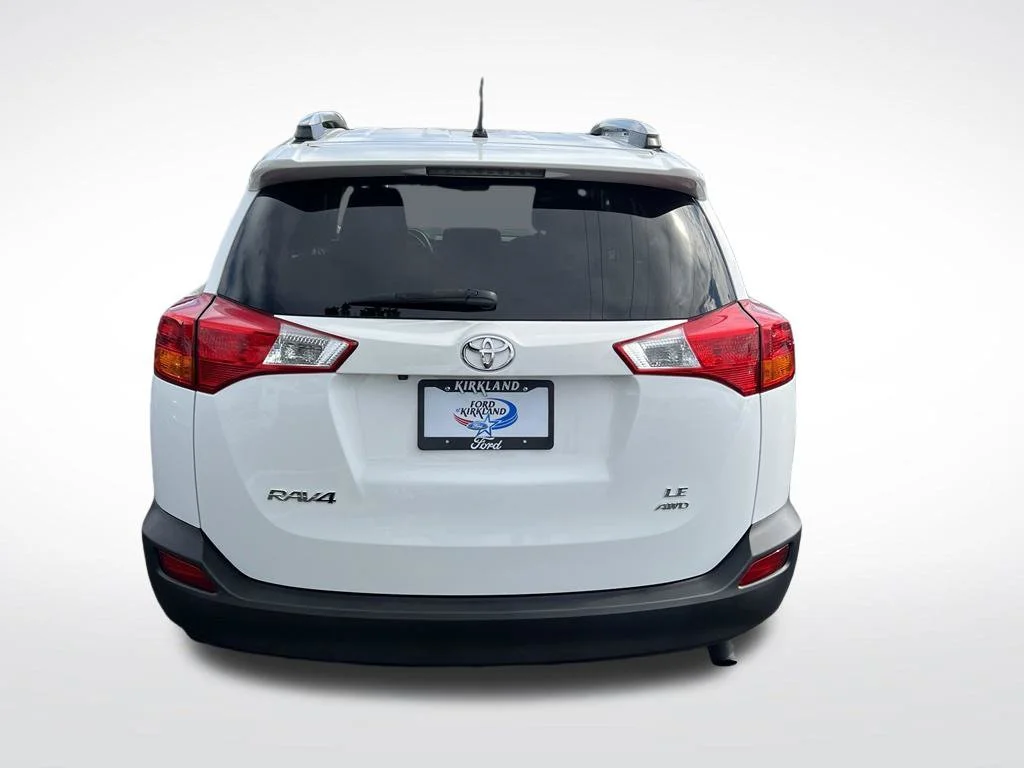 Used 2015 Super White Toyota LE image 8