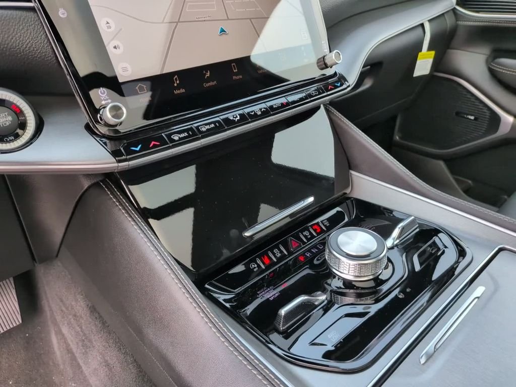 New 2026 White Jeep Upland image 23