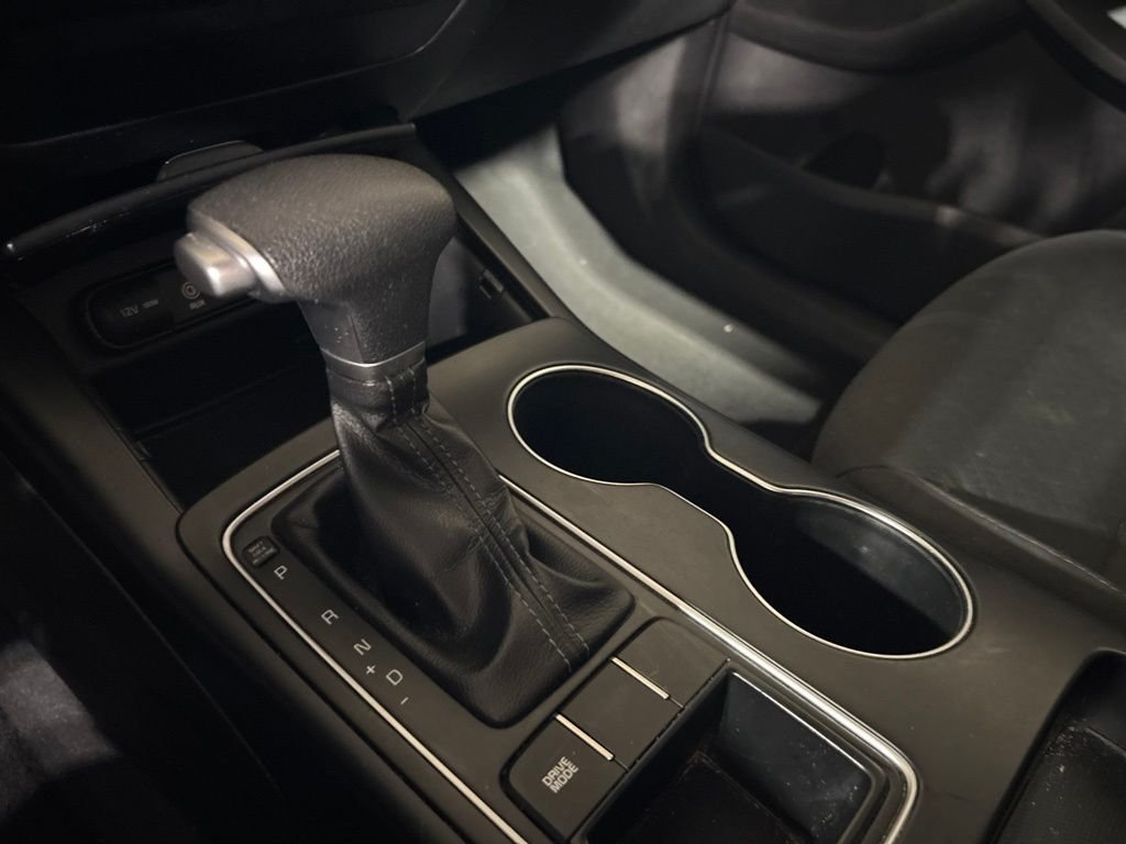 Used 2020 Black Kia LX image 20