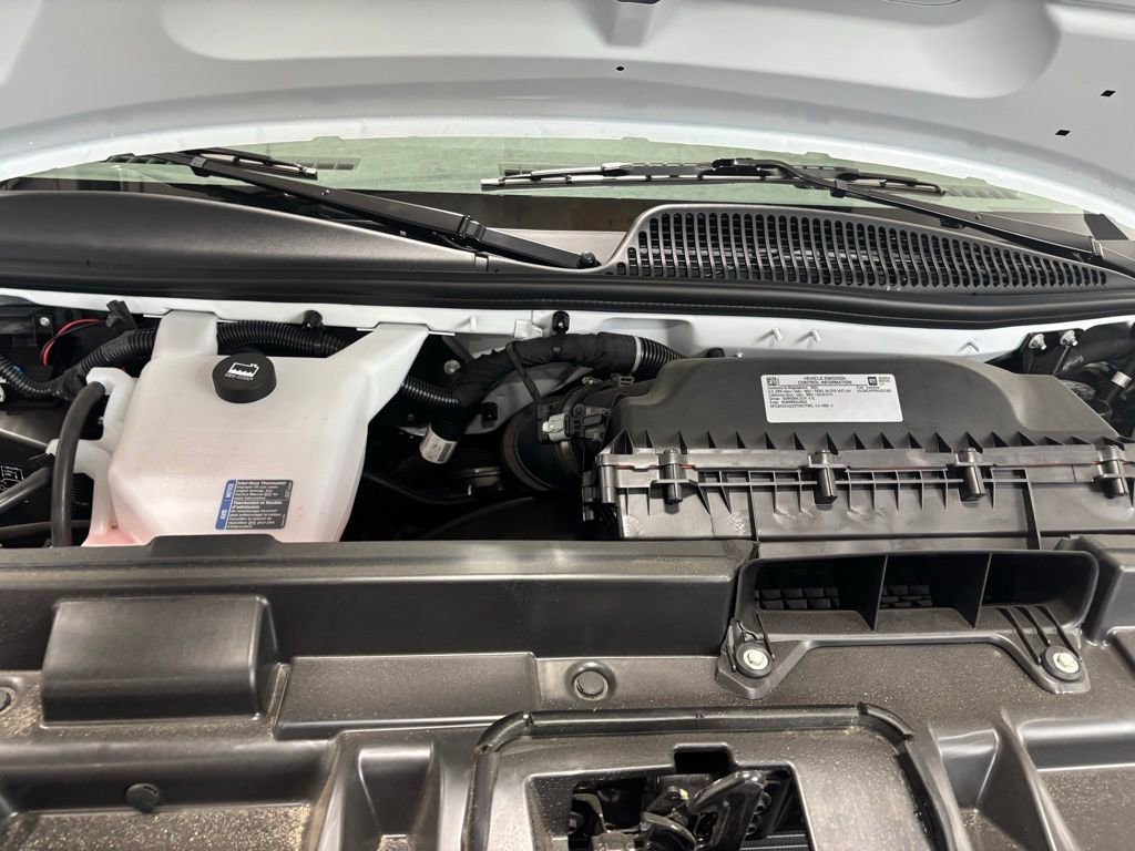 2025 Chevrolet Express Cargo Work Van - Photo 18