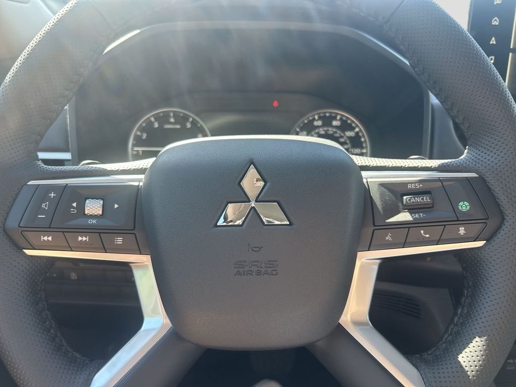 New 2026 GRAPH GRY Mitsubishi SE image 22