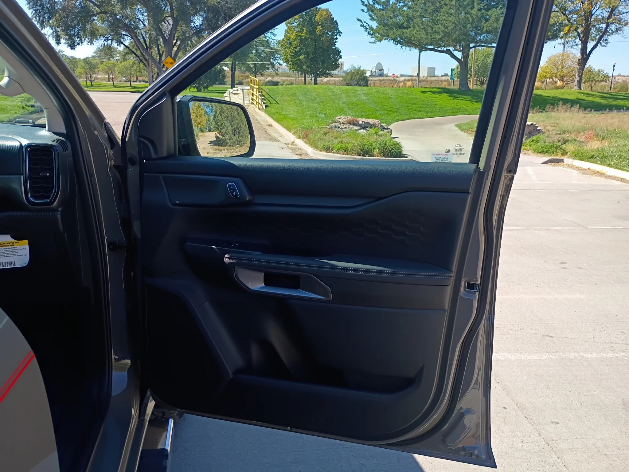 Used 2025 Marsh Gray Ford XLT image 10