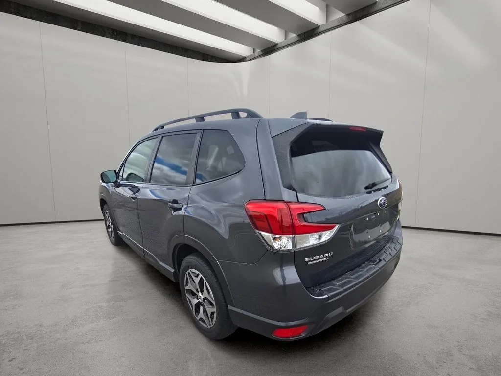Used 2022 Magnetite Gray Metallic Subaru Premium image 3