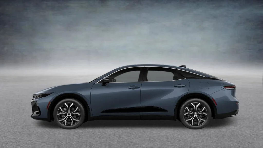 New 2027 White Toyota XLE image 37