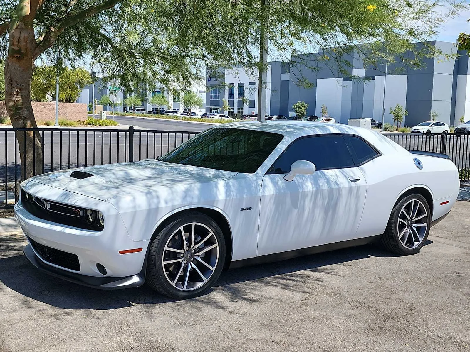 Used 2023 White Knuckle Clearcoat Dodge R/T image 4