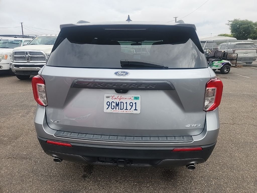 Used 2023 Silver Ford XLT image 12