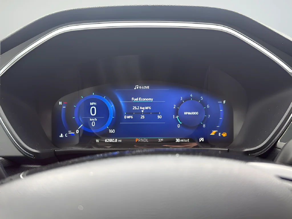 Used 2022  Ford Titanium image 13