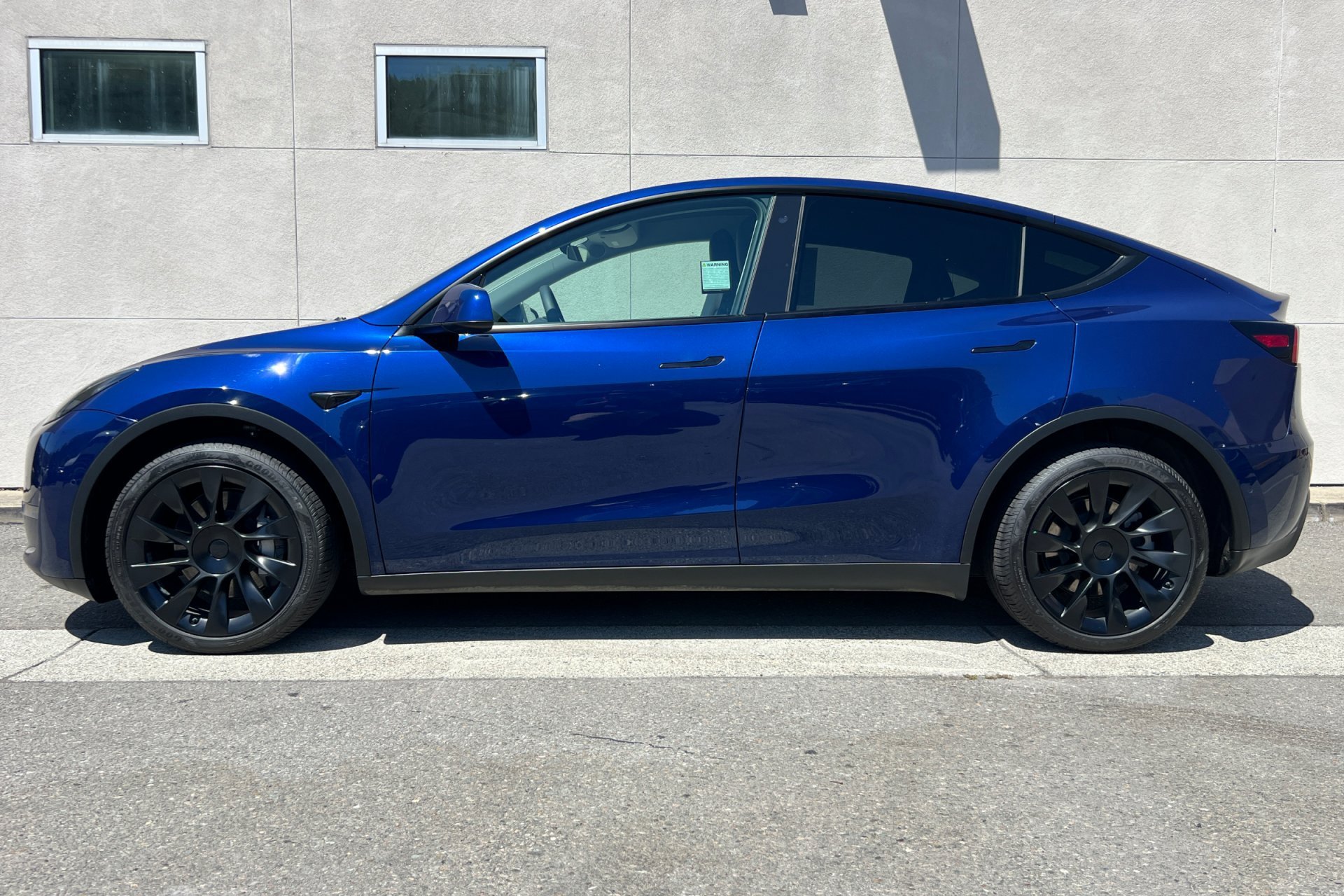 Used 2022 Deep Blue Metallic Tesla Long Range image 5