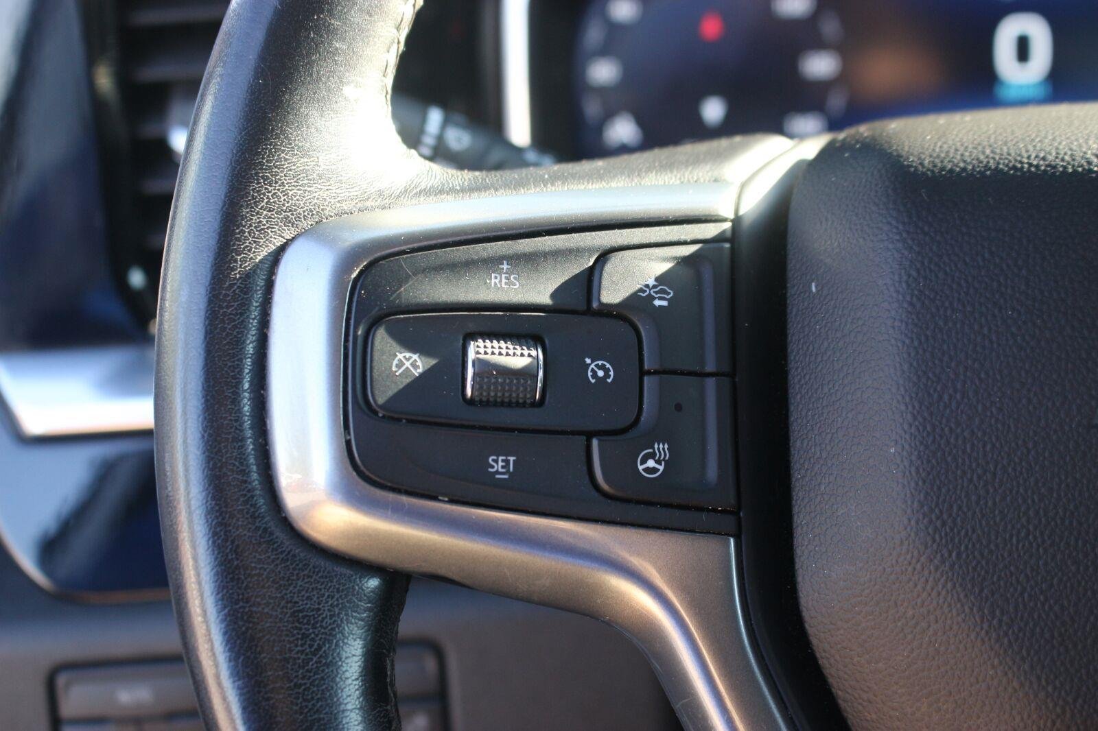 Used 2022 SUMMIT WHITE Chevrolet LT image 21