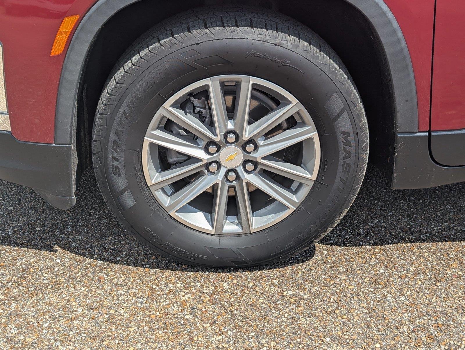 Used 2023 RADIANT RED TINTCOAT Chevrolet LT Cloth image 9