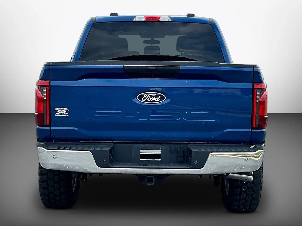 Used 2025 Blue Ford XLT image 5