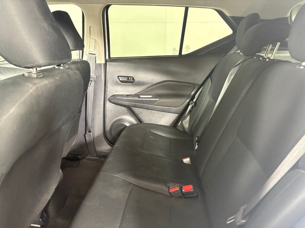 Used 2024 White Nissan S image 35