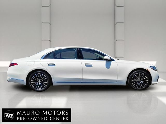 Certified Used 2022  Mercedes-Benz S 580 image 2