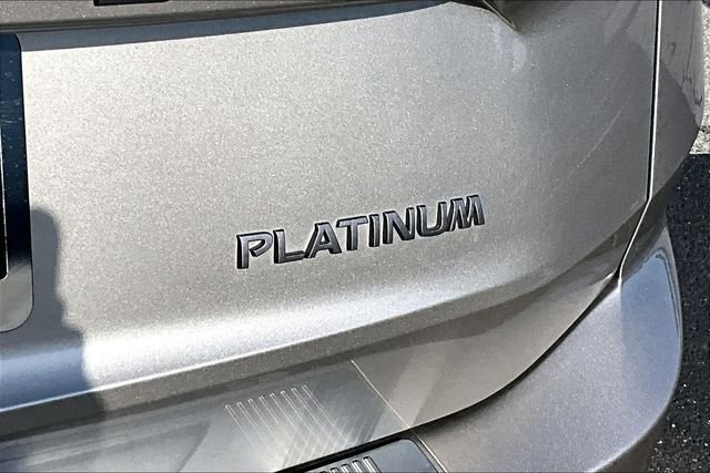 Used 2024 Gold Nissan Platinum image 27