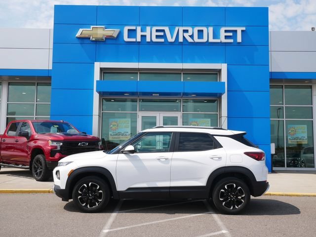 Used 2022 Chevrolet Trailblazer LT with VIN KL79MRSL8NB025891 for sale in Roseville, Minnesota