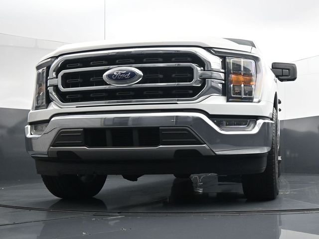 Used 2021 Oxford White Ford XLT image 30