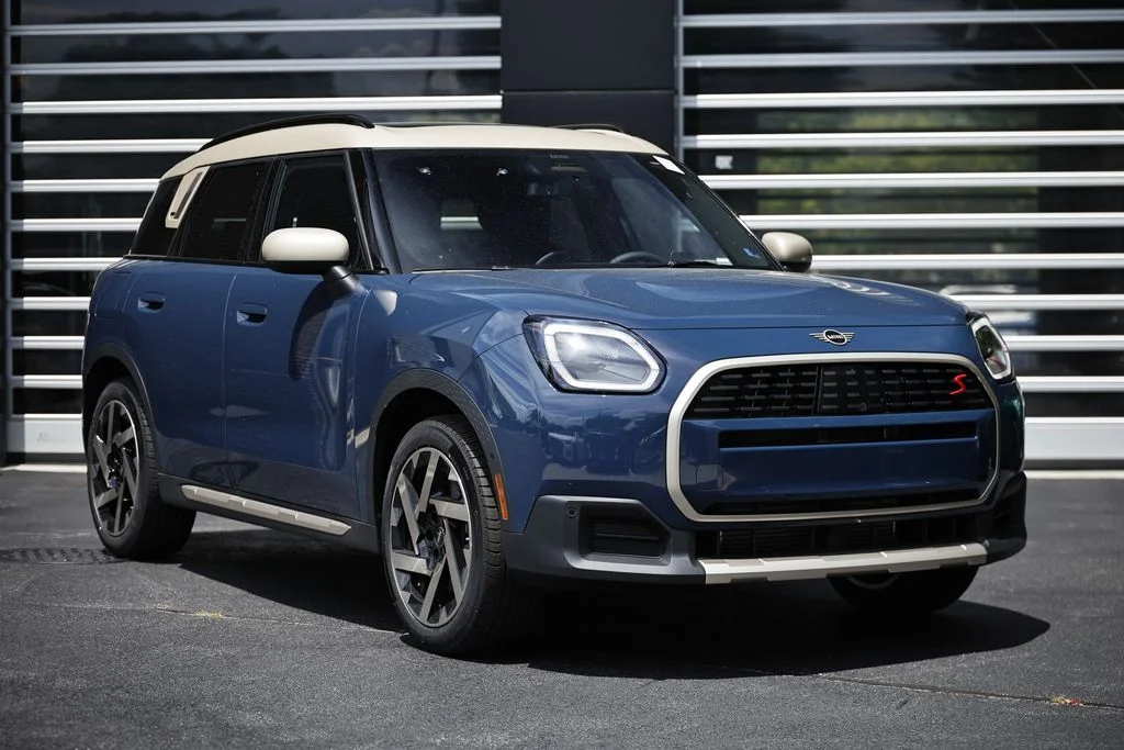 2027 MINI Cooper's photo