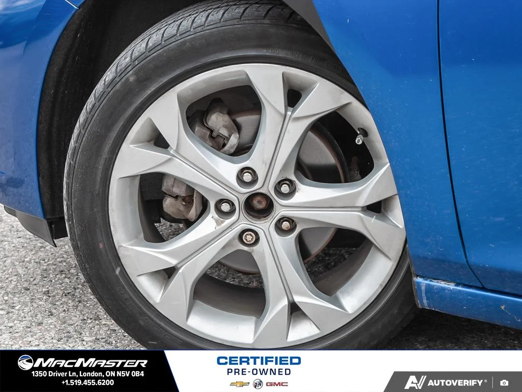 Certified Used 2018  Chevrolet Premier Auto image 9