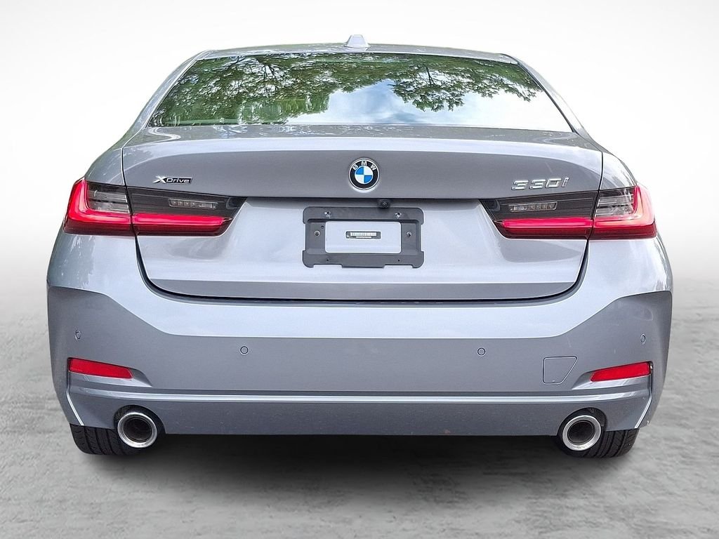 Used 2023 Gray BMW 330i xDrive image 5