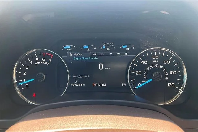Used 2018 White Gold Ford Lariat image 13