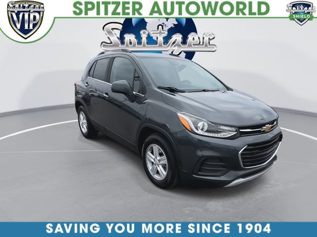 Used 2017 Gray Chevrolet LT image 2