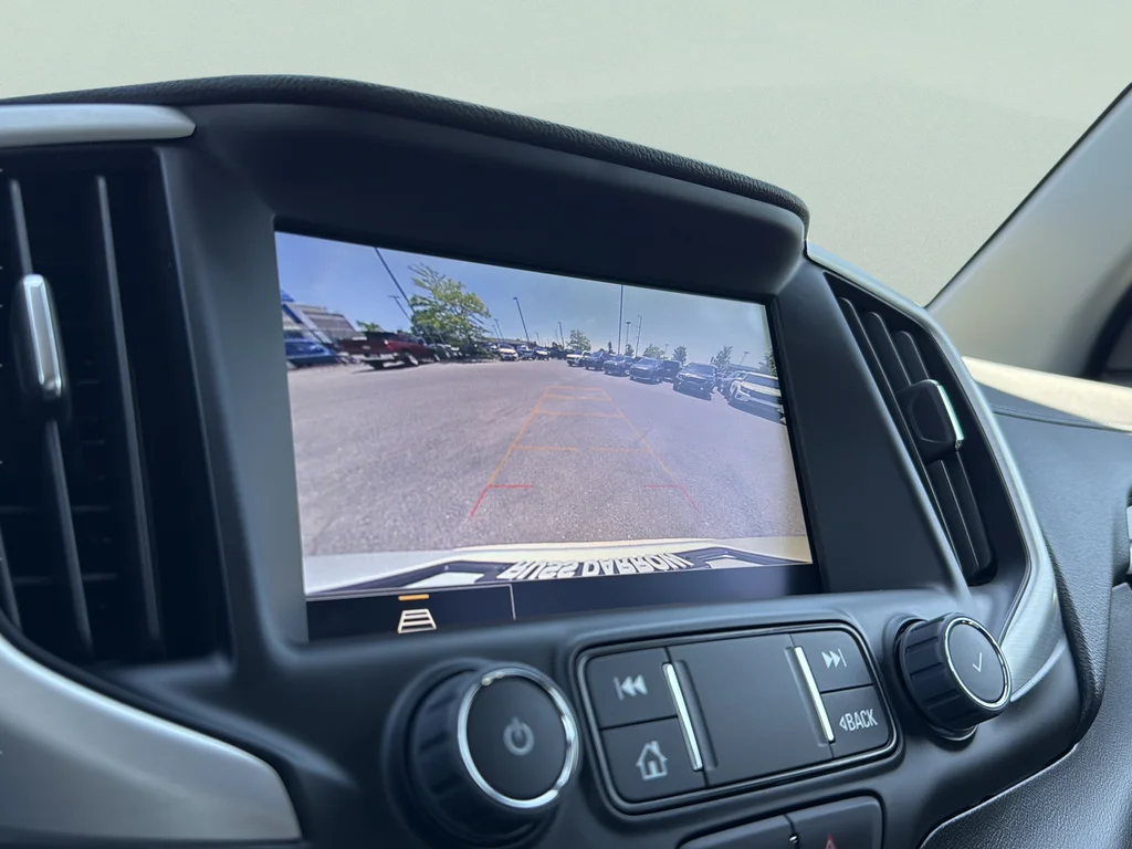 Used 2024 Summit White GMC SLT image 20