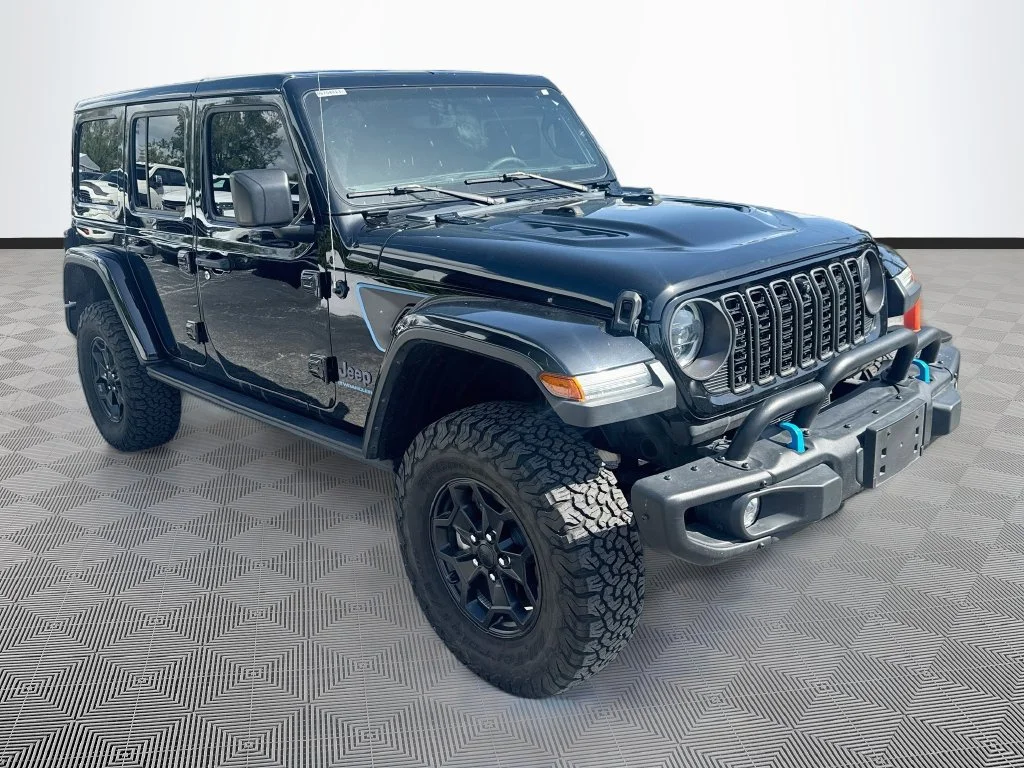 Used 2023 Black Jeep Rubicon 20th Anniversary Edition 4xe image 4