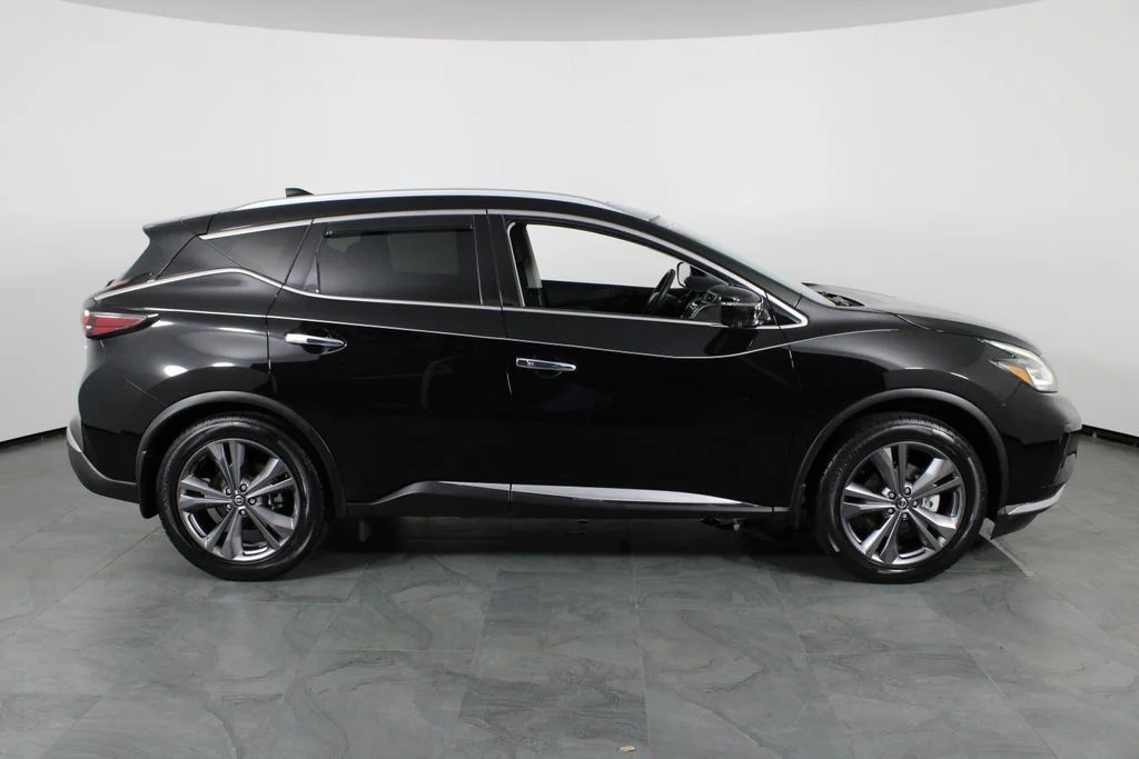 Certified Used 2020 Black Nissan Platinum image 15