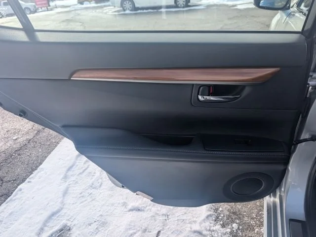 Used 2013 Silver Lexus 300h image 17
