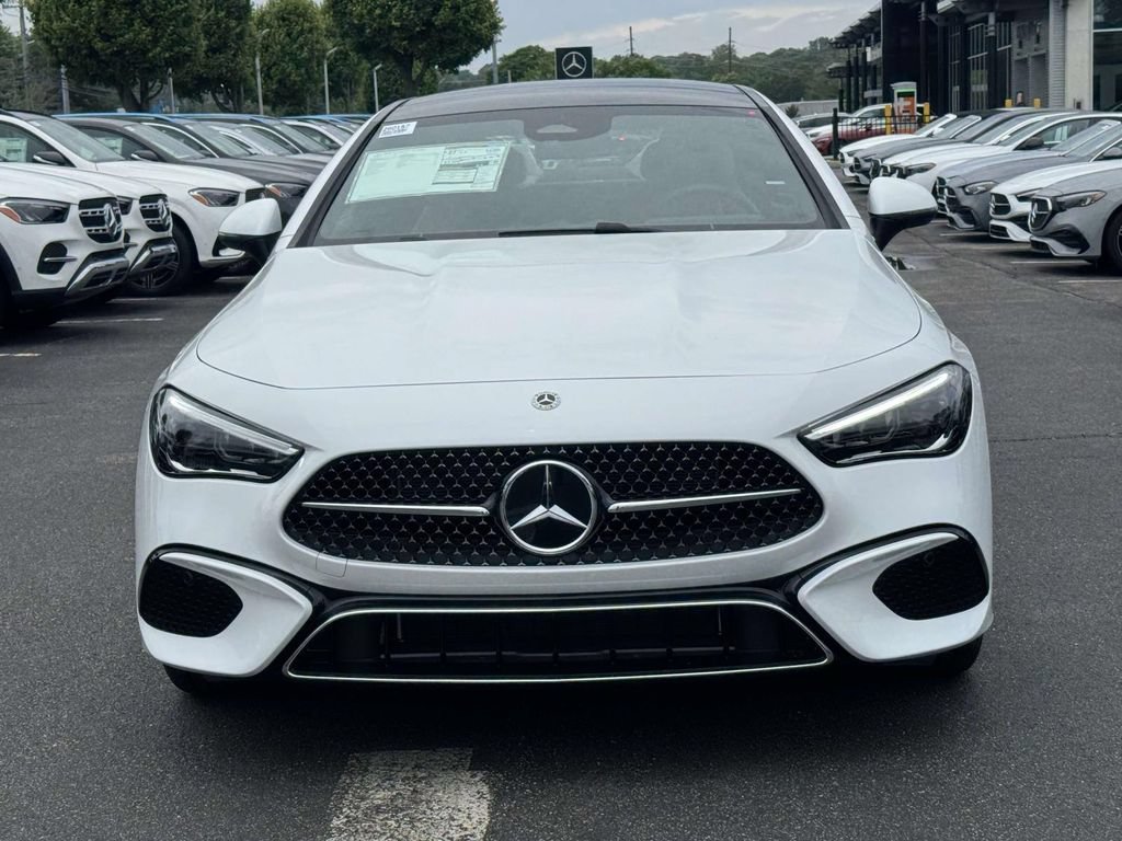 New 2026 MANUFAKTUR Moonlight White Metallic Mercedes-Benz CLE 300 image 6