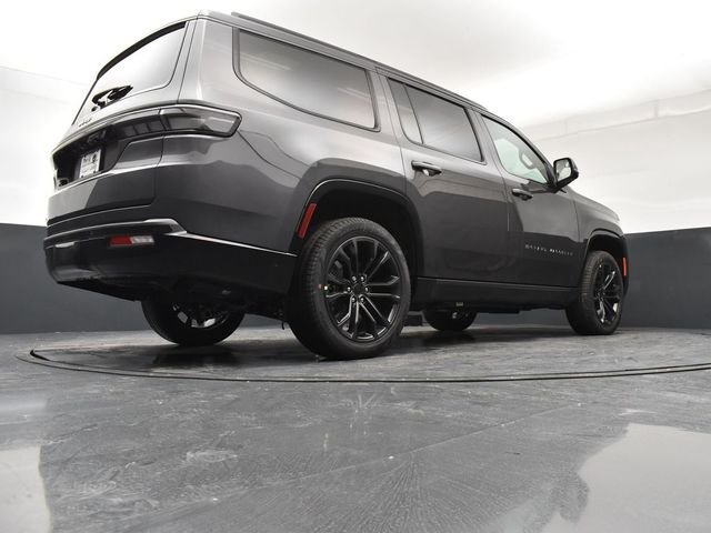 New 2026 Baltic-Gray Metallic Clear-Coat Exterior Paint Jeep Summit Obsidian image 24