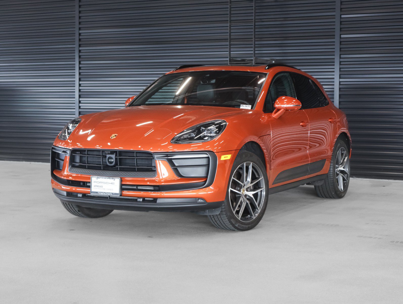2024 Porsche Macan Base