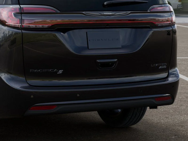 New 2026 Diamond Black Crystal Pearl-Coat Exterior Paint Chrysler Limited image 14