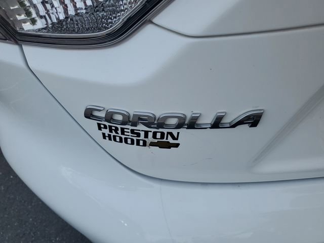 Used 2023 White Toyota LE image 9