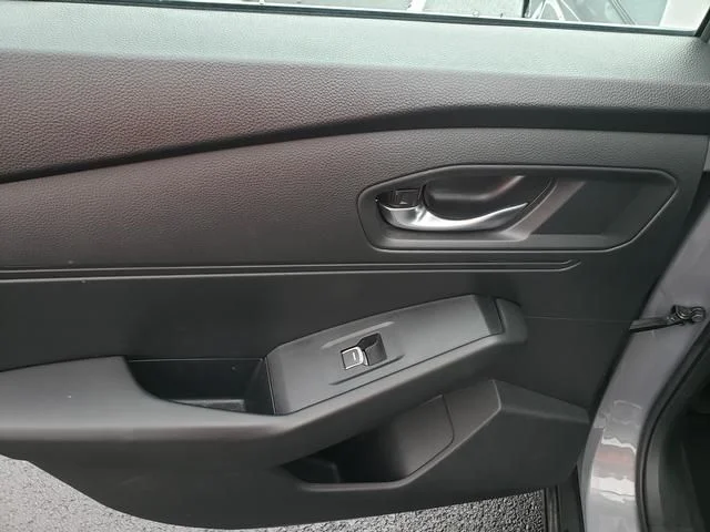 Used 2025 Gray Honda SE image 12