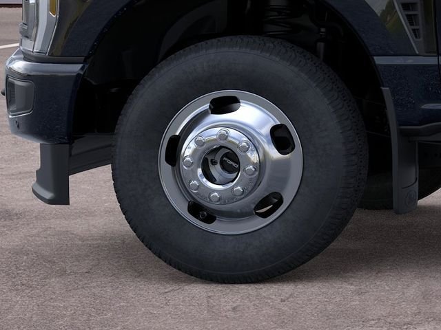 New 2026 Agate Black Metallic Ford F-350® Platinum® image 19