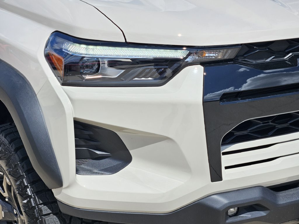 2026 Chevrolet Colorado ZR2 - Photo 9