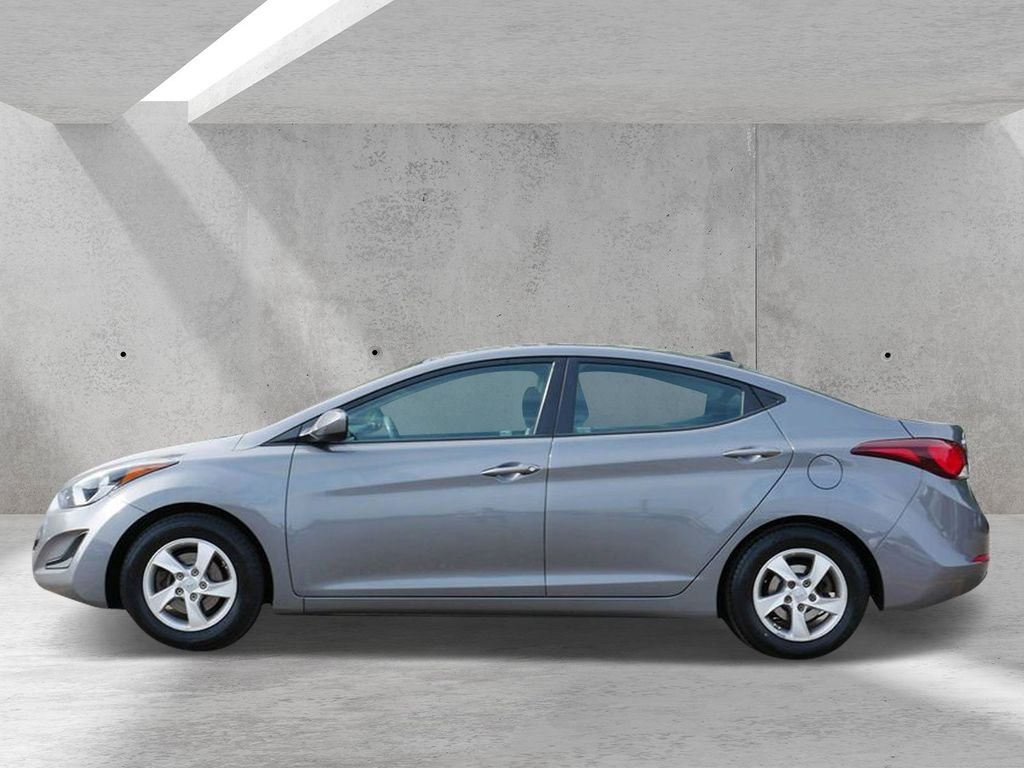 Used 2014 Gray Hyundai SE image 5