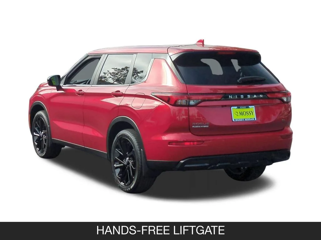New 2026 Red Nissan SL image 7