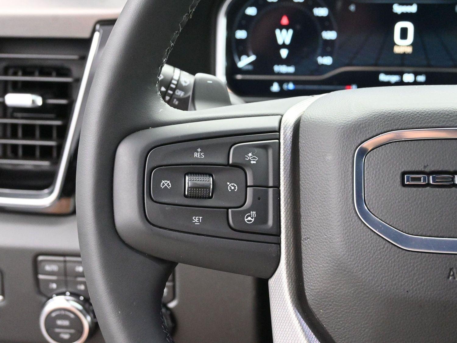 Used 2025 Onyx Black GMC Denali image 17