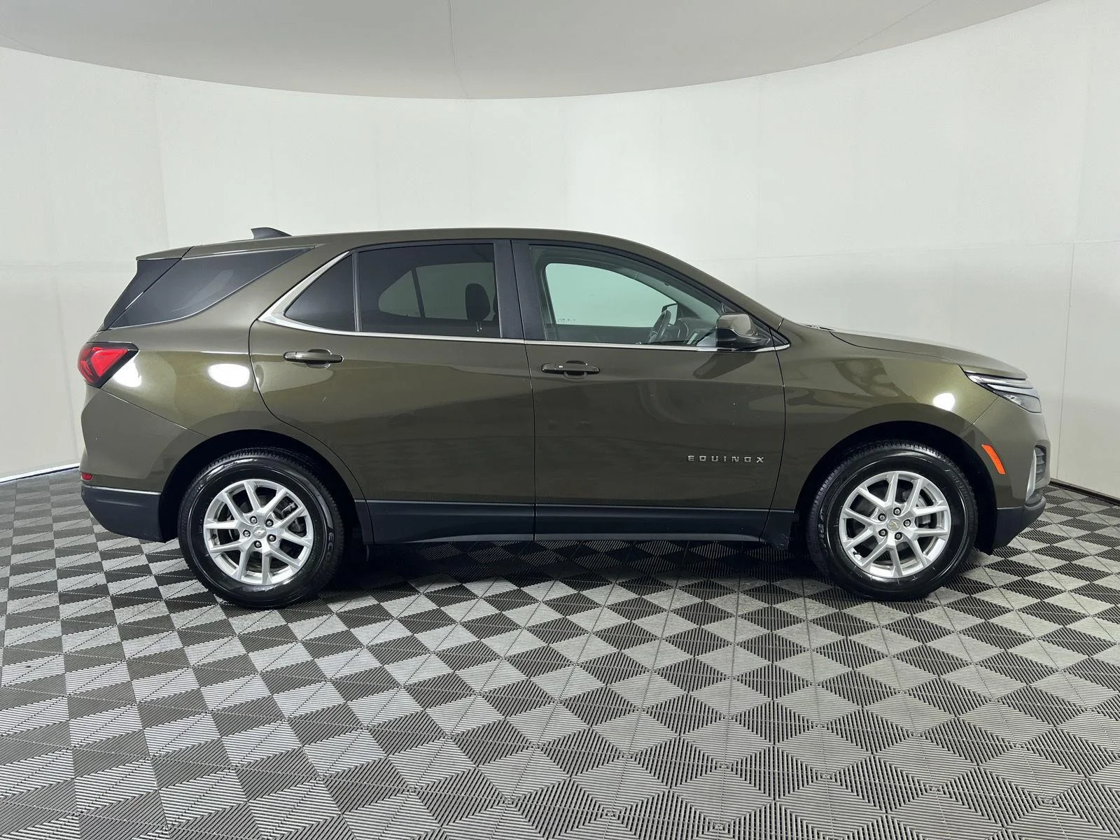Used 2024 Harvest Bronze Metallic Chevrolet LT image 24