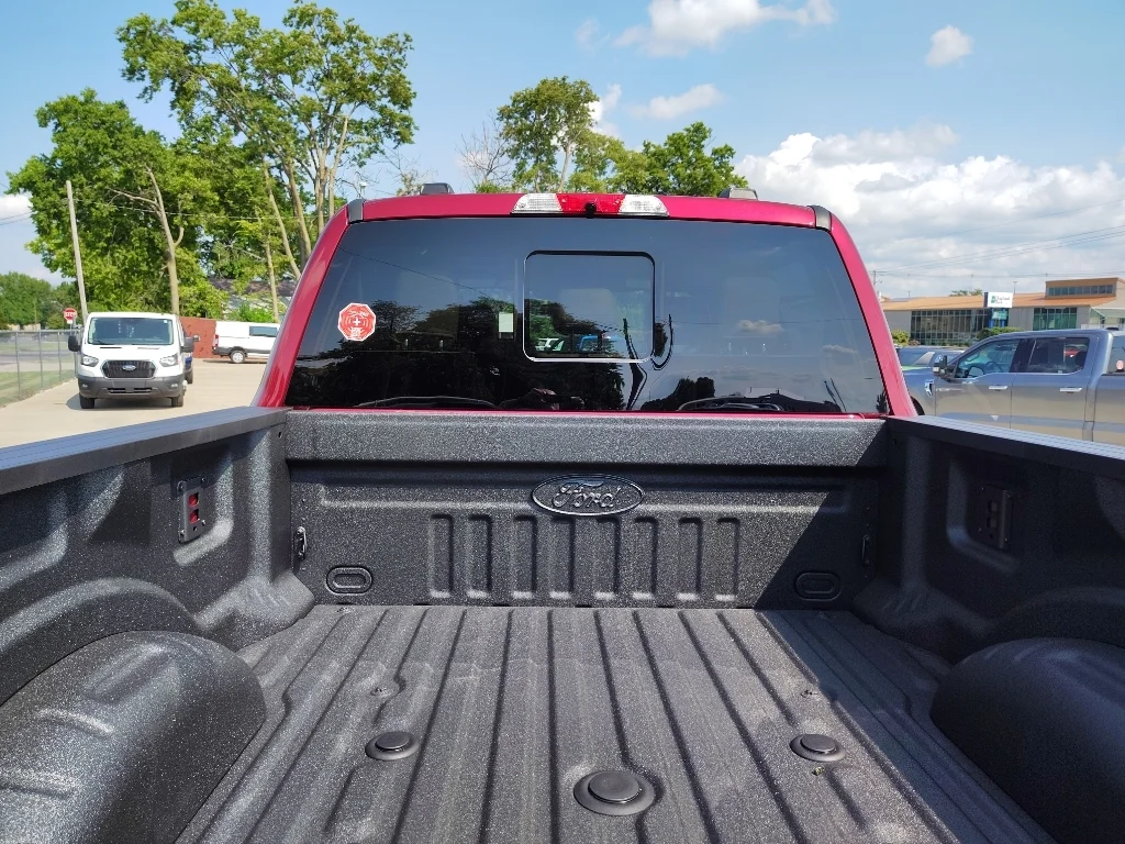 New 2026 Ruby Red Metallic Tinted Clearcoat Ford F-250® Lariat® image 13