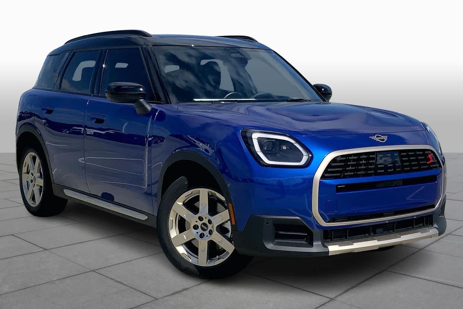 New 2026 Blazing Blue Metallic MINI Signature Plus image 2