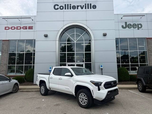 Pre-Owned 2025 Toyota Tacoma SR5 4WD