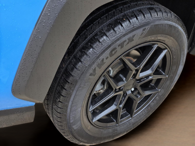 Used 2019 Blue Toyota Adventure image 37
