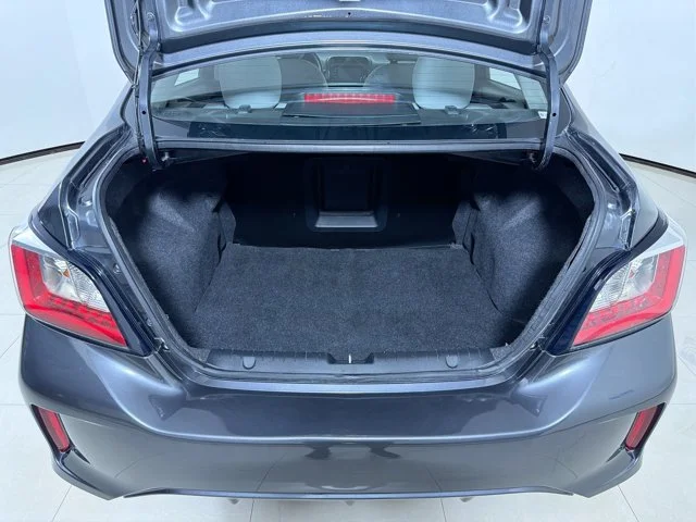 Used 2024 Graphite Gray Mitsubishi ES image 11